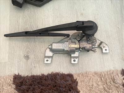 SUZUKI SPLASH  Hátsó Ablaktörlő Motor 005749