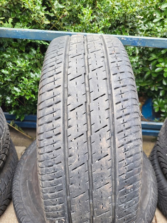 215/65 R15C Continental Vanco 2 104/102T | 6,5mm | 2db | DOT: 0118 1. kép