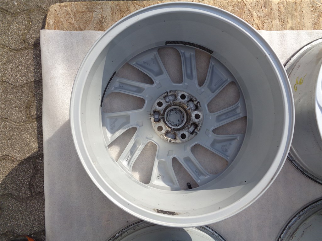  Renault Gyári alufelni 18-as, 5×114.3-as, szenzorral újszerűen eladó. 6. kép