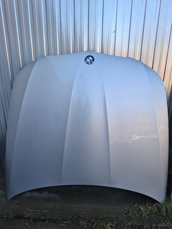 BMW E90 E91 E92 E93 E87 motorháztető eladó  3. kép