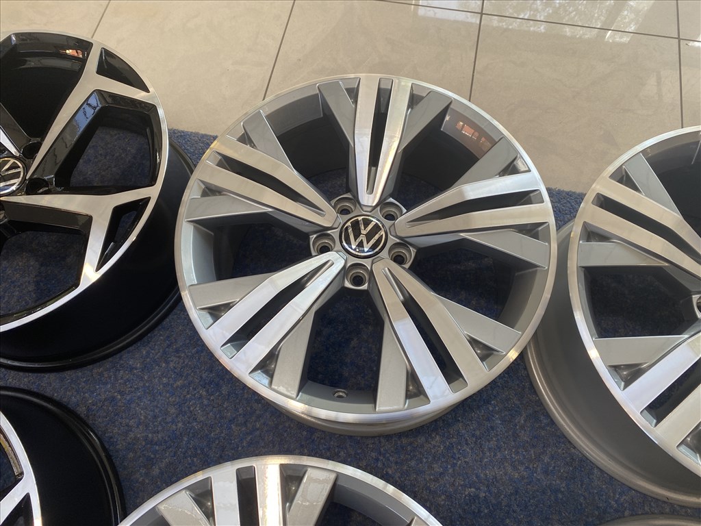 (3732) Volkswagen 18 gyári alufelni felni, 5x112, Passsat Alltrack 7. kép