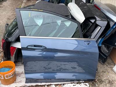 FORD FIESTA VIII  Jobb első Ajtó (Részeivel)