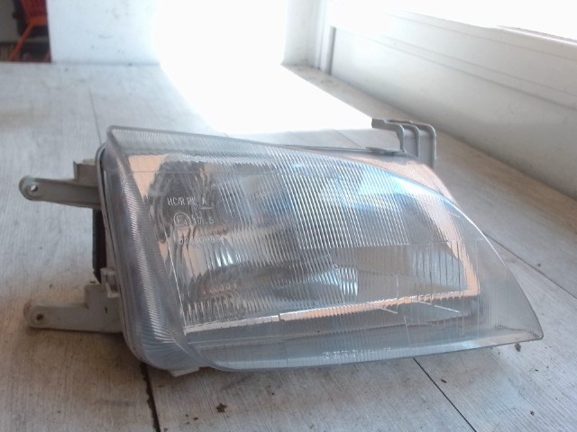 SUZUKI SWIFT 96-05 Jobb első fényszóró 1. kép