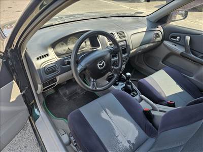 Mazda 323 (BJ) bontott alkatrészei