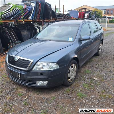 Skoda Octavia II bontott alkatrészei