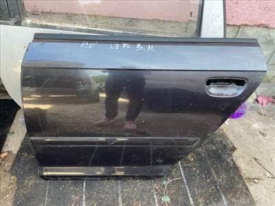 Audi A3 (8P) Bal hátsó Ajtó 1846