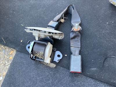 SUZUKI SPLASH  Hátsó középső Biztonsági Öv 007461