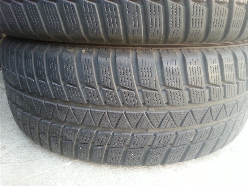  235/55R18 Falken téli gumi garnitúra 4. kép