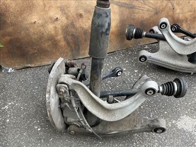 AUDI A5 8T3 Bal hátsó Csonkállvány Kerékaggyal 014521