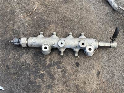 TOYOTA COROLLA ZZE12_, NDE12_, ZDE12_ Közösnyomócső 001281