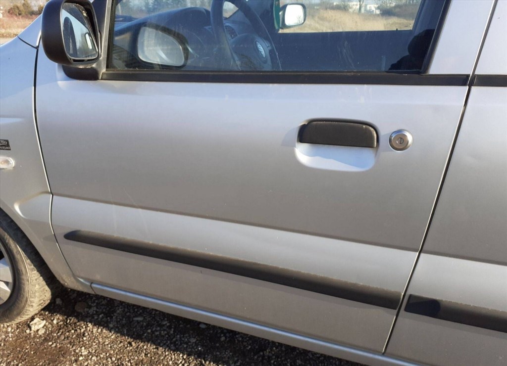 Suzuki Ignis  ajtó  2003  Zu1 Z2S 2. kép