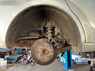 TOYOTA COROLLA Verso (ZER, ZZE, R1) Jobb hátsó Dobbetét (Kerékjárati, Műanyag) 1. kép