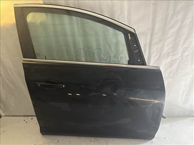 13568 Opel Astra J Jobb első Ajtó Fekete Z20r a képen látható sérüléssel