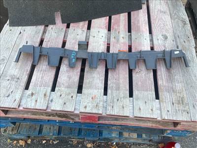 CITROËN C4 Picasso I UD_ Hátsó középső Lökhárító Tartó (Műanyag)