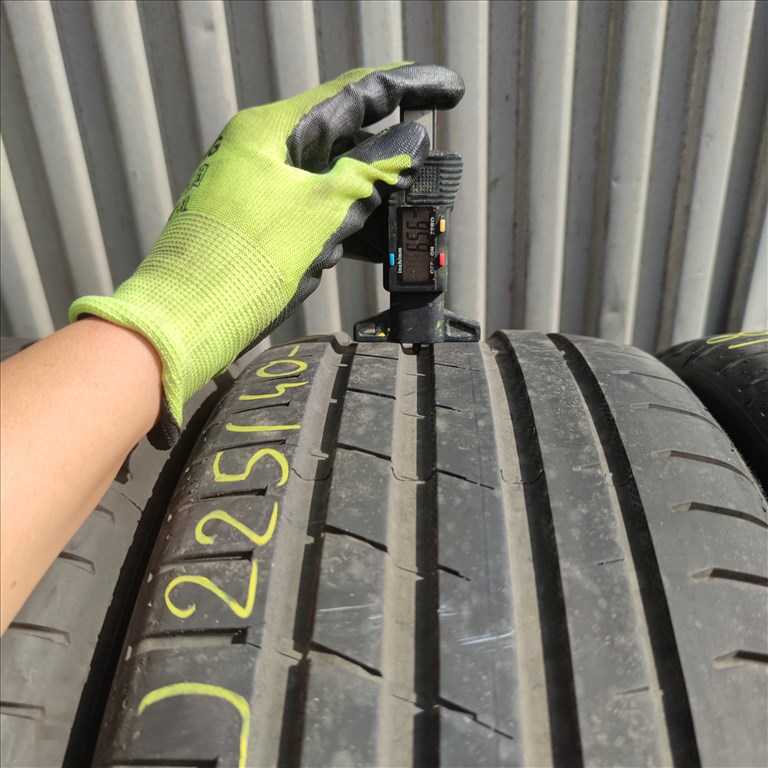  225/40 R18 Nokian nyári gumi 80000ft a 4db/93/ 1. kép