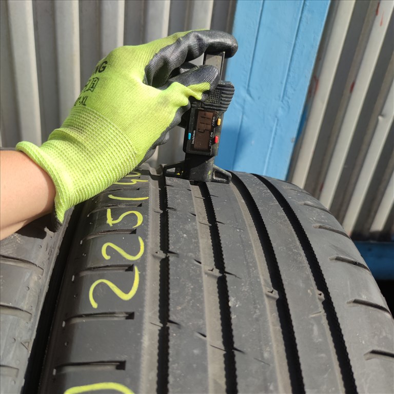  225/40 R18 Nokian nyári gumi 80000ft a 4db/93/ 4. kép