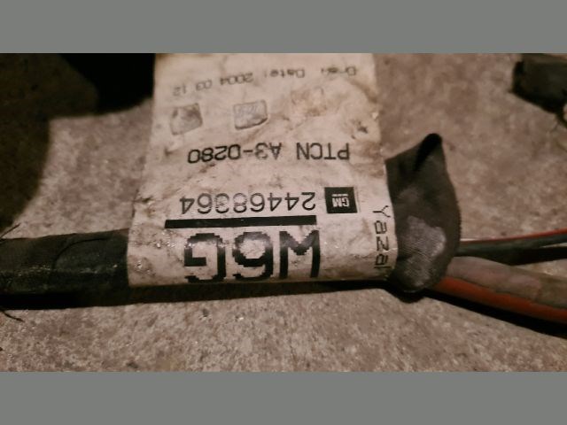 Opel Astra H 1.6 Akkumulátor kábelköteg Z16xep 24468364 3. kép