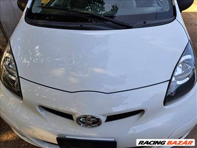 Toyota Aygo (AB10/AB20/AB30) motorháztető 
