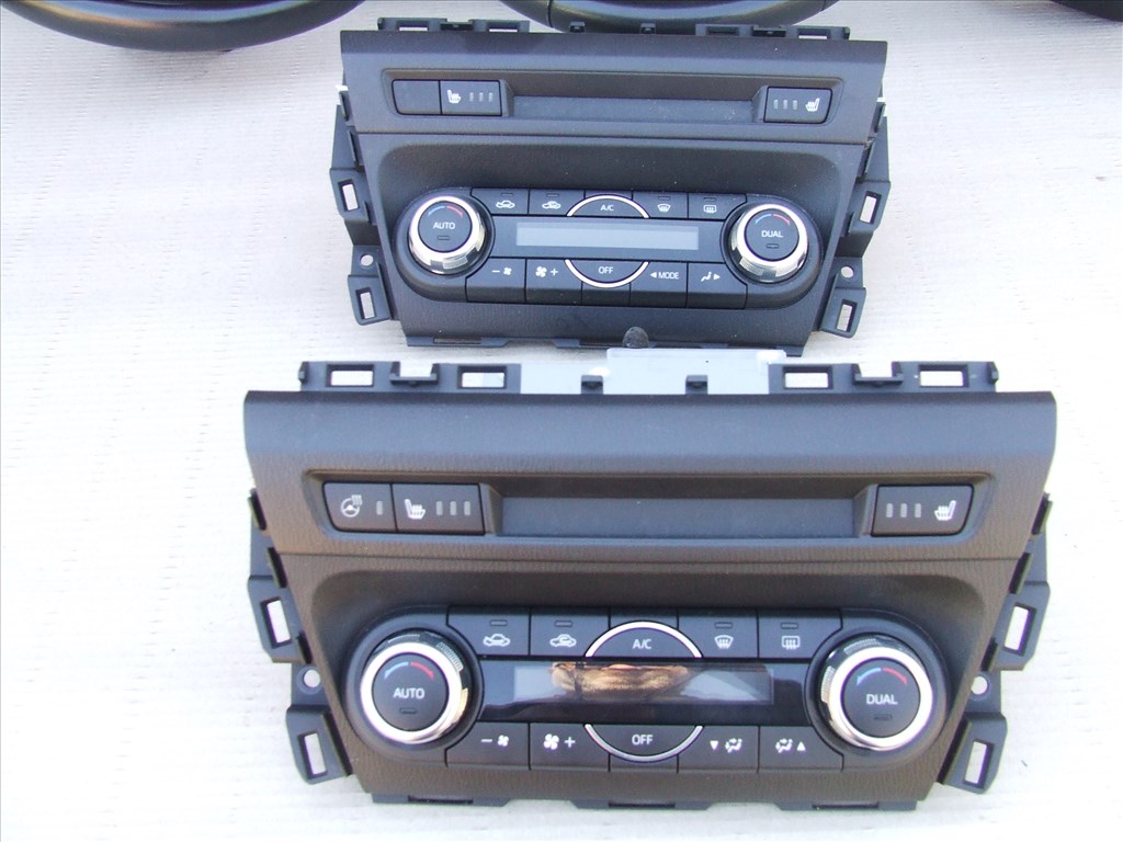 Mazda 3 (BM) klima vezérlő kapcsolósor  1. kép