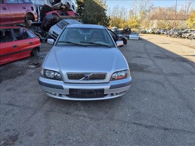 Volvo S40 1.6 kilométer óra 