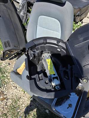 Skoda Fabia I Emelő ,tartoval