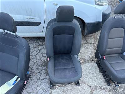 NISSAN QASHQAI / QASHQAI PLUS 2 J10, JJ10 Bal első Ülés