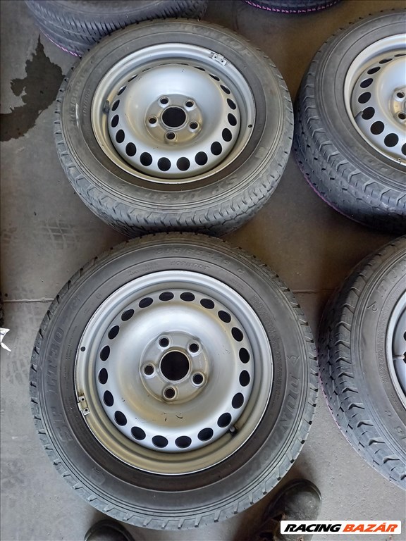 Vw T5 5x120 lyukosztású 16" újszerű (gyári felni) lemezfelni 205/65 újszerű Dunlop nyári gumi sxx4 2. kép