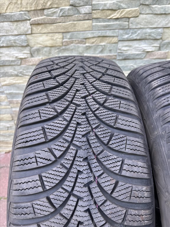  5x114.3 lyukosztású 16" használt Enkei alufelni, rajta 205/55 használt Goodyear téli gumi  9. kép