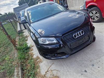 Audi A3 (8P) bontott alkatrészei (CAXA, LNY)