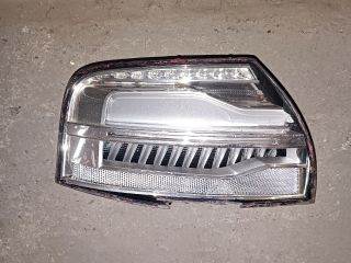 Audi A8 (D3 - 4E) AUDI A8 Bal Hátsó Lámpa