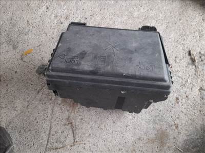 Opel Meriva B Biztosítéktábla Doboz 2346 ,  13246937