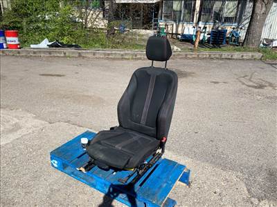 BMW 1 F20 Jobb első Ülés