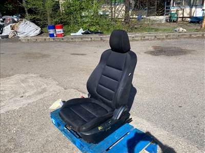 MAZDA 6 Kombi GJ, GH Bal első Ülés