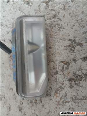 Lexus IS 220d jobb első rendszámtábla lámpa 