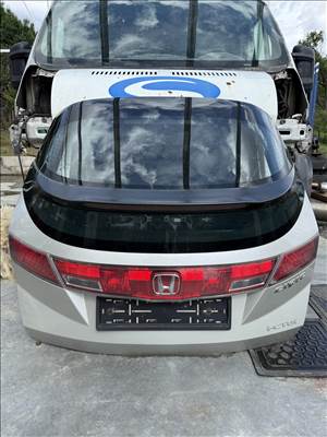 8g UFO Honda Civic csomagtér ajtó