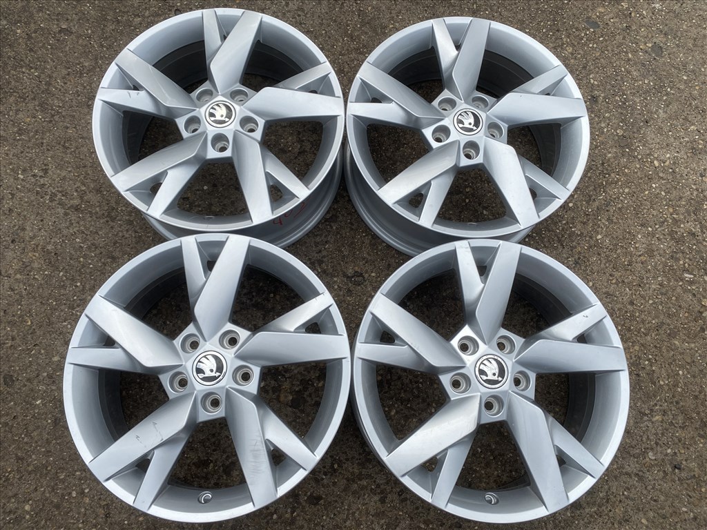 4db gyári 17" Skoda Octavia alufelni. (4035) 1. kép