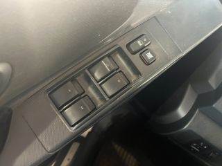 TOYOTA COROLLA Verso (ZER, ZZE, R1) Ablakemelő Kapcsoló Négyes / Kettes