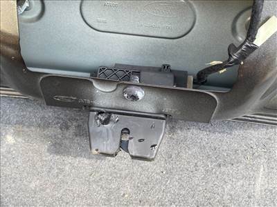 FORD FOCUS IV  Csomagtérajtó Zárszerkezet