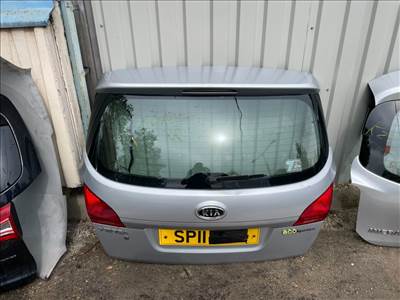KIA VENGA YN Csomagtérajtó (Részeivel)