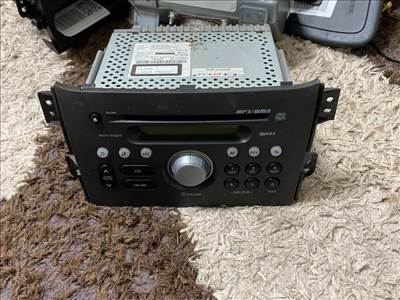 SUZUKI SPLASH  Rádió / CD 005737