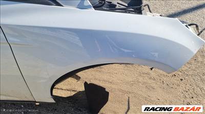 Ford Focus Mk3 Jobb első sárvédő eladó