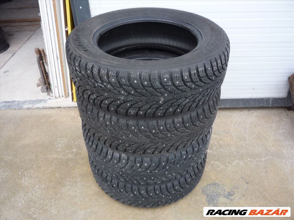 215/65R17 Nokian téli 2db újszerű állapotban olcsón eladó! 2. kép