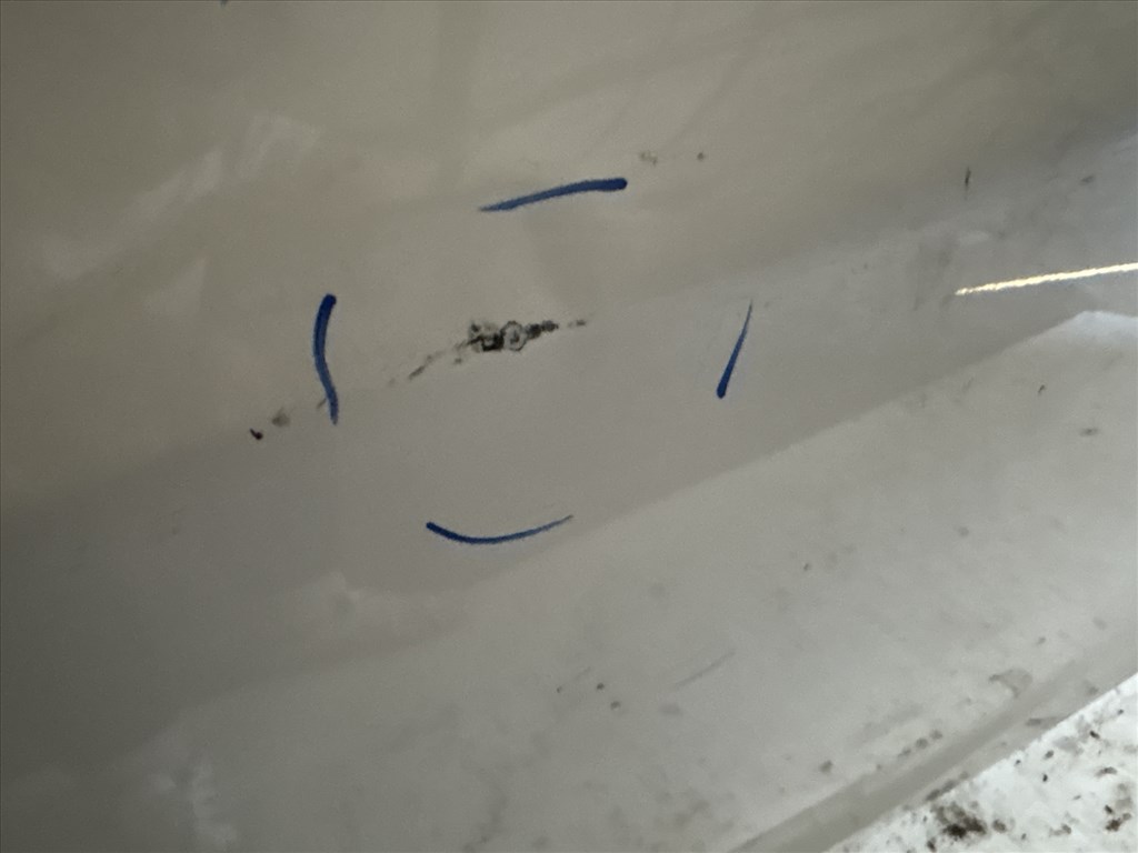 13712 Opel Astra J Bal hátsó Ajtó Fehér 5 AJTÓS a képen látható sérüléssel 4. kép