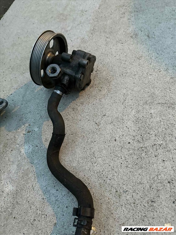 Audi A4 (B6/B7) szervószivattyú  8e0145153 1. kép