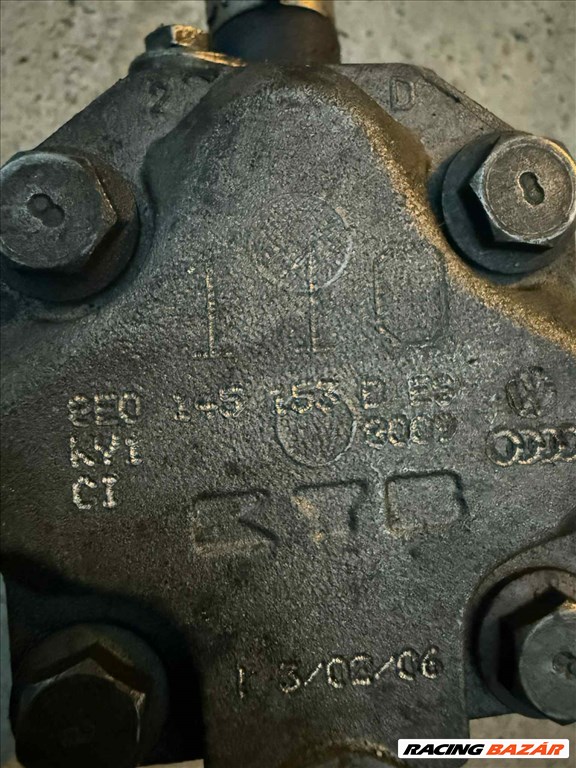 Audi A4 (B6/B7) szervószivattyú  8e0145153 2. kép