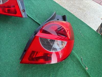 RENAULT CLIO III BR0/1, CR0/1 Jobb Hátsó Lámpa