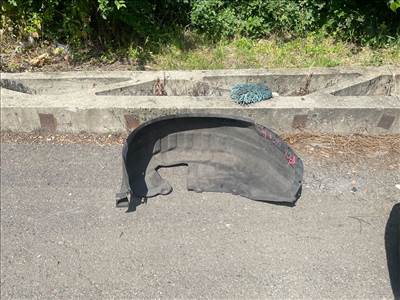 VOLVO S60 II  Bal hátsó Hátsó Dobbetét (Kerékjárati, Műanyag)