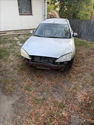 Ford Mondeo Mk3 2.0 tddi 116 le bontott alkatrészei