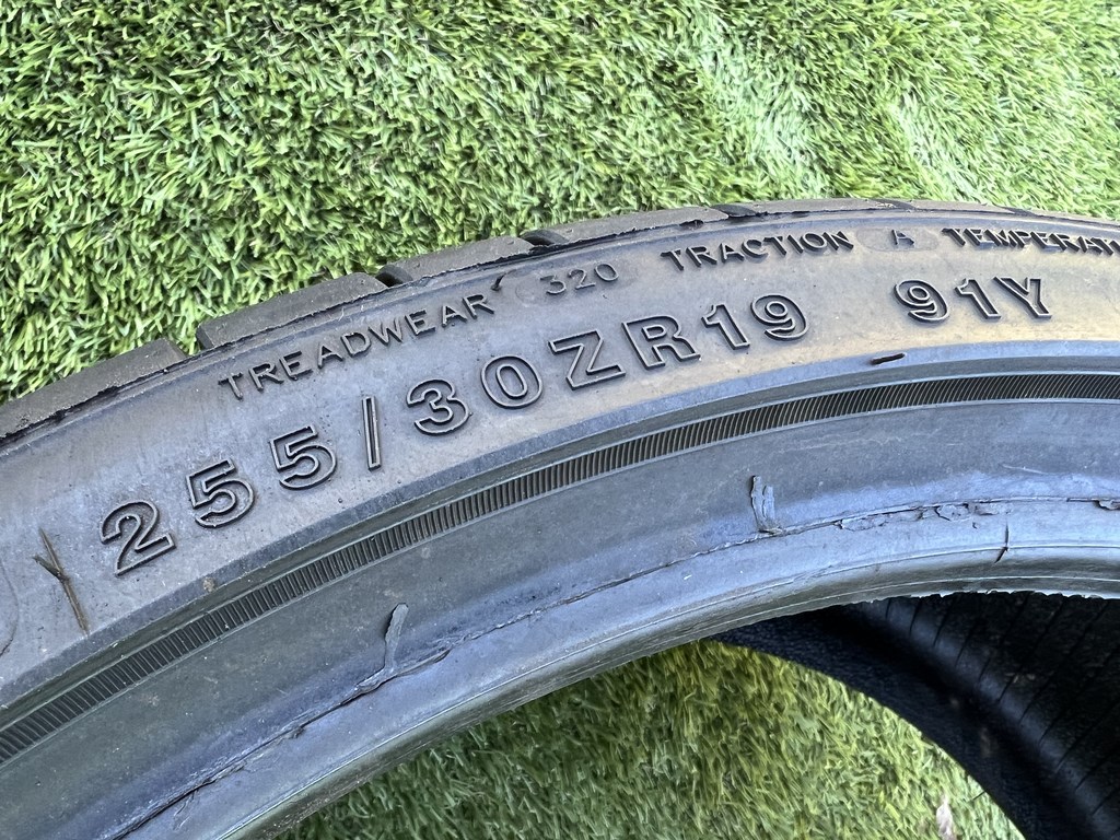255/30 R19 Tracmax X-privilo TX3 nyári gumi 6,5mm 5. kép