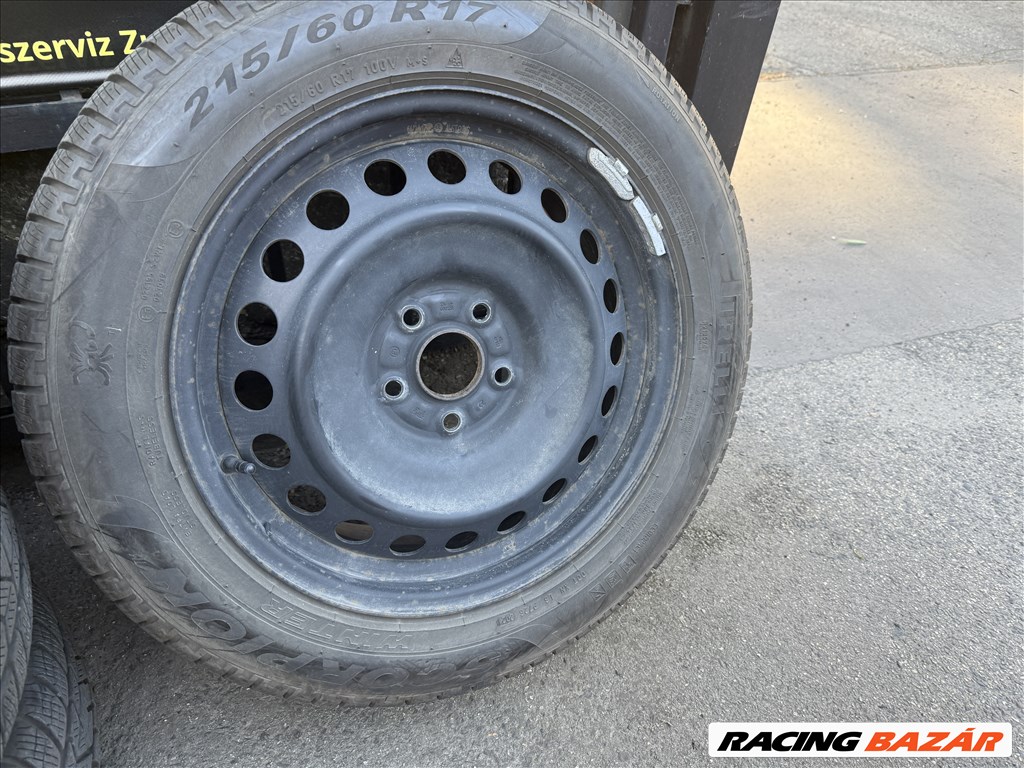 Toyota CHR gyári 17"-os téli szett eladó 2. kép